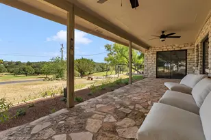 113 W Bluebonnet Rd, Horseshoe Bay, TX 78657 - Photo 9