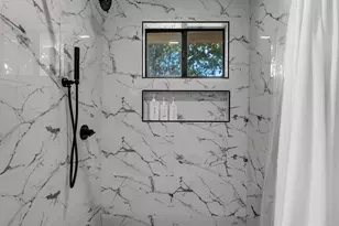 113 W Bluebonnet Rd, Horseshoe Bay, TX 78657 - Photo 19