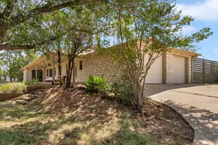 113 W Bluebonnet Rd, Horseshoe Bay, TX 78657 - Photo 3