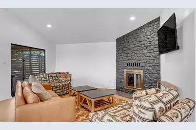 113 W Bluebonnet Road, Horseshoe Bay, TX 78657 - Photo 13