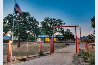 115 Leo Lane, Buchanan Dam, TX 78609 - Photo 1