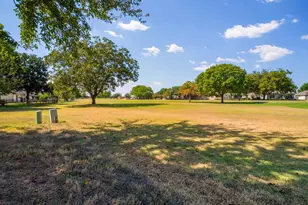 120 Meadowlakes Dr, Meadowlakes, TX 78654 - Photo 21