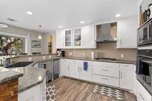 450 Pecan Creek, Horseshoe Bay, TX 78657 - Photo 9