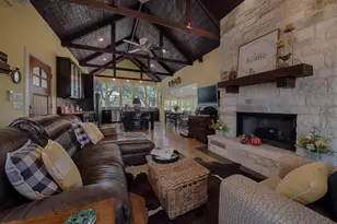 348 Chimney Cove Dr, Marble Falls, TX 78654 - Photo 5