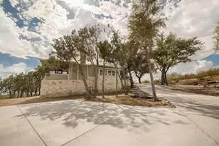 348 Chimney Cove Dr, Marble Falls, TX 78654 - Photo 29