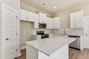 855 Cypress Ln, Cottonwood Shores, TX 78657 - Photo 7