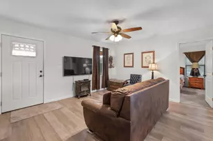 211 Crestview, Burnet, TX 78611 - Photo 15