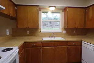 234 Lake Dr, Buchanan Dam, TX 78609 - Photo 13