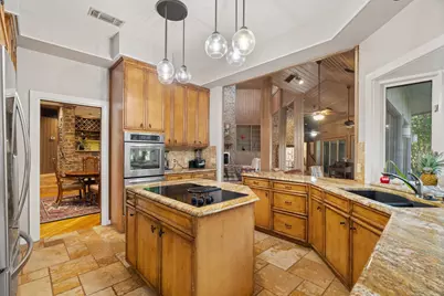 100 Silver Spur, Horseshoe Bay, TX 78657 - Photo 11