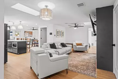 301 W Briarway, Granite Shoals, TX 78654 - Photo 9