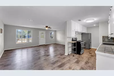 206 5th St, Burnet, TX 78611 - Photo 11