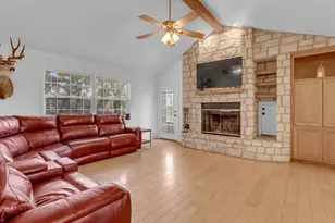 351 McCartney Dr, Kingsland, TX 78639 - Photo 5