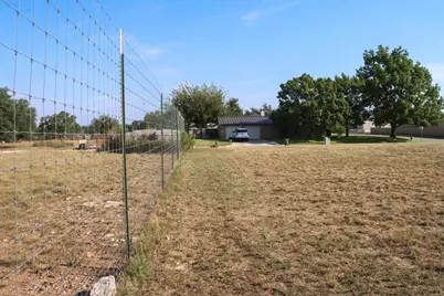 205 E Kelly Lane, San Saba, TX 76877 - Photo 5