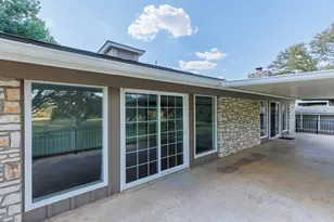 142 Lake Shore Dr, Horseshoe Bay, TX 78657 - Photo 23