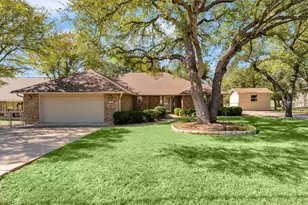 295 Skyview, Kingsland, TX 78639 - Photo 3