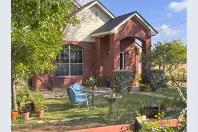 1109 E College, Llano, TX 78643 - Photo 1