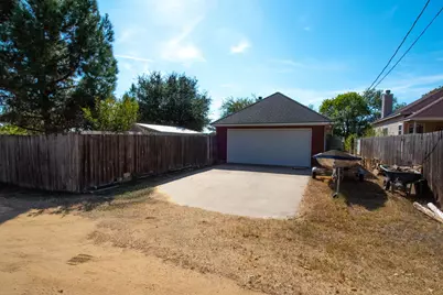 1109 E College, Llano, TX 78643 - Photo 25