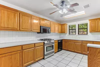 309 Delaware Springs Blvd, Burnet, TX 78611 - Photo 17