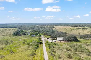1019 Fm 3509 Hoover Valley Rd, Burnet, TX 78611 - Photo 3