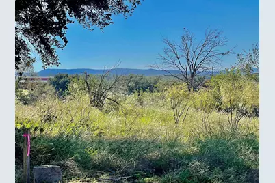 408 E Tarrant Street, Llano, TX 78643 - Photo 3