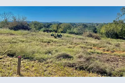 408 E Tarrant Street, Llano, TX 78643 - Photo 7