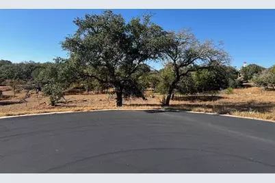 104 Travertine, Horseshoe Bay, TX 78657 - Photo 3