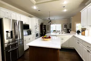 114 Longhorn, Horseshoe Bay, TX 78657 - Photo 9