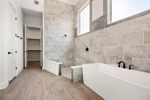 515 Free Rein, Horseshoe Bay, TX 78657 - Photo 15