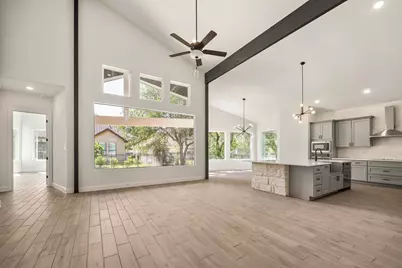 515 Free Rein, Horseshoe Bay, TX 78657 - Photo 5