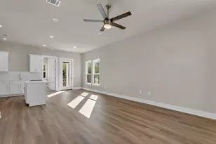 627 Birch Ln, Cottonwood Shores, TX 78657 - Photo 9