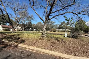 314 Mahan, Meadowlakes, TX 78654 - Photo 1