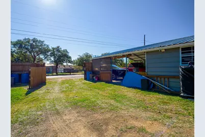 301 E Castlebriar, Granite Shoals, TX 78654 - Photo 19