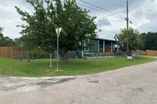 301 E Castlebriar, Granite Shoals, TX 78654 - Photo 21