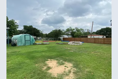 301 E Castlebriar, Granite Shoals, TX 78654 - Photo 25