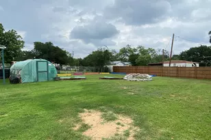 301 E Castlebriar, Granite Shoals, TX 78654 - Photo 25