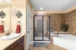 101 W Bank, Horseshoe Bay, TX 78657 - Photo 15