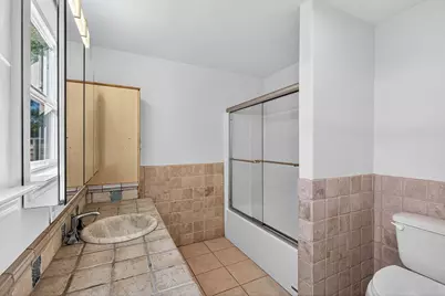 648 Magnolia Ln, Cottonwood Shores, TX 78567 - Photo 13