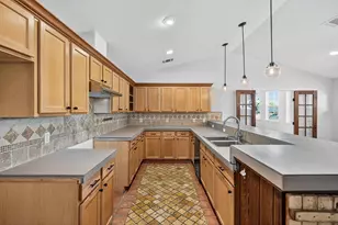 648 Magnolia Ln, Cottonwood Shores, TX 78567 - Photo 5