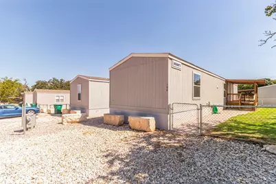 105 E Briar Drive, Granite Shoals, TX 78654 - Photo 5