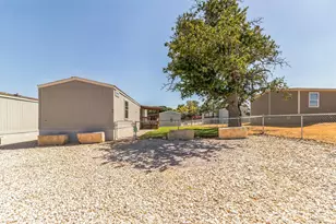 105 E Briar Dr, Granite Shoals, TX 78654 - Photo 3