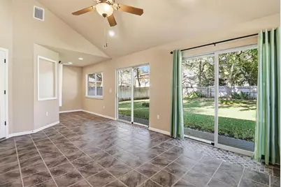 324 Meadowlakes Dr, Meadowlakes, TX 78654 - Photo 11