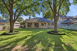 324 Meadowlakes Dr, Meadowlakes, TX 78654 - Photo 21