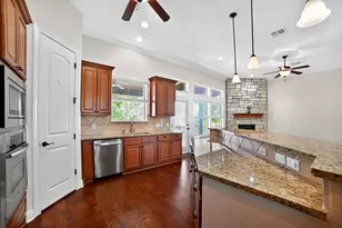 201 Thomas Ridge Rd, Burnet, TX 78611 - Photo 7