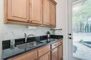 201 Thomas Ridge Rd, Burnet, TX 78611 - Photo 19