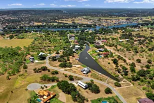 105 Stacia Ln, Kingsland, TX 78639 - Photo 3