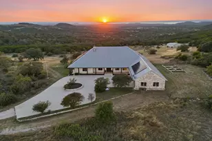 450 Threadgill Ranch Rd, Burnet, TX 78611 - Photo 1