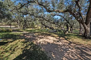 615 Sage St, Burnet, TX 78611 - Photo 17