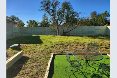 615 Sage St, Burnet, TX 78611 - Photo 3