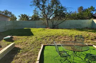 615 Sage St, Burnet, TX 78611 - Photo 3