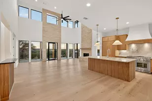 400 Emerald Way, Horseshoe Bay, TX 78657 - Photo 5